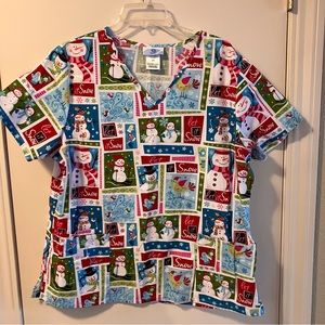 Scrub Top Holiday Print size L